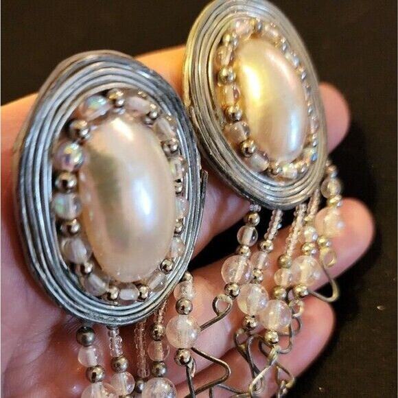 Vintage 70’s Outstanding Rare Silver Tone Pearl Tassel Clip-On Earrings - Unique - Picture 6 of 14